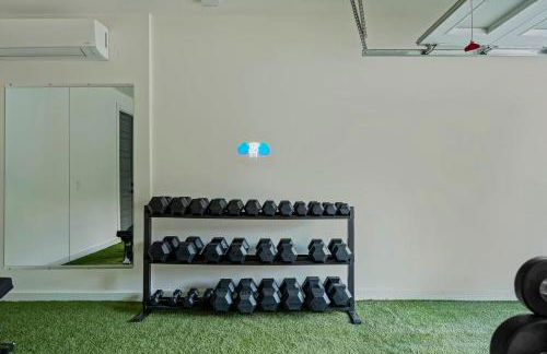 Bach & Bubbly House - 5BR, Pool, Gym & Glam Room - Villa - Foto 49