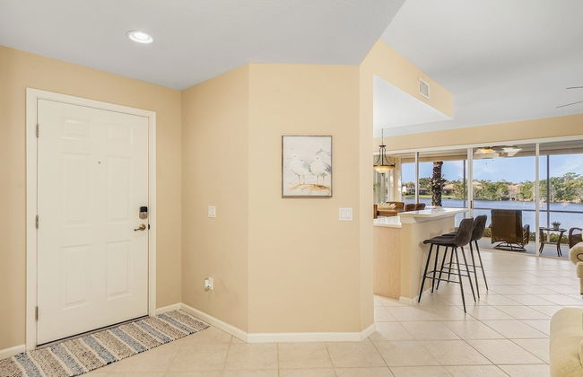 Crown Colony #101 - 16146 Mount Abbey Way 2 Bedroom Condo by RedAwning - Foto 19