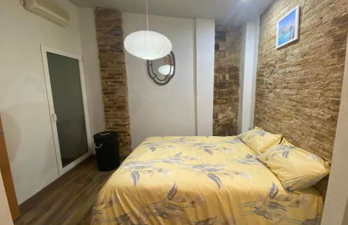 Your Valencia Home - Photo 10