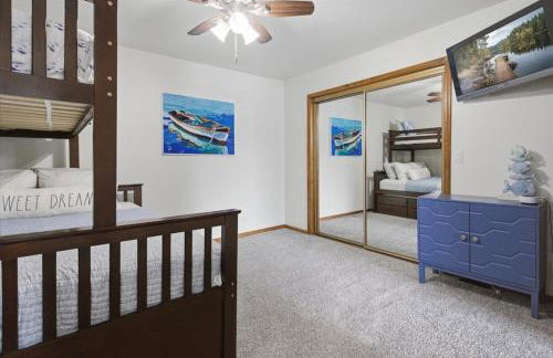 Lakefront Home w/ Private Dock, Slip, Kayaks & Paddleboards at the 7mm - Foto 24