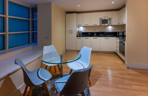 Modern Apartment in Central London By River Thames - Foto 16