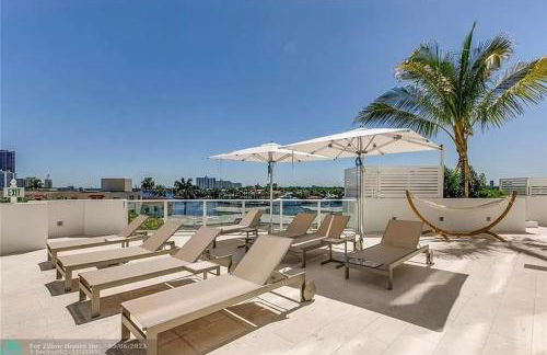 The Glamour of Upscale Downtown Ft. Lauderdale - Foto 18