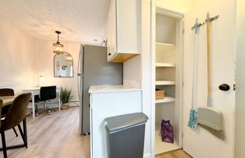 New - Mins to Concord/ Nashua - Walk to Downtown - - Foto 3