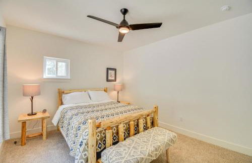 2 Mi to Lake Stunning Twin Lakes Home with Deck - Foto 25