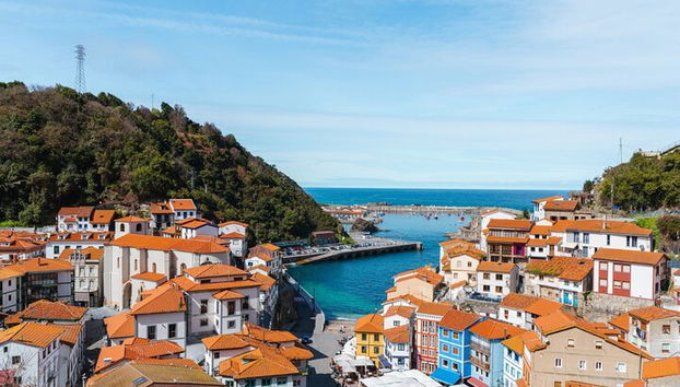 Full-Day Private Tour at Oviedo to Coastal Wonders of Asturias - Photo 2