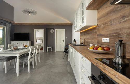 Villa Oliveto with pool - Photo 23