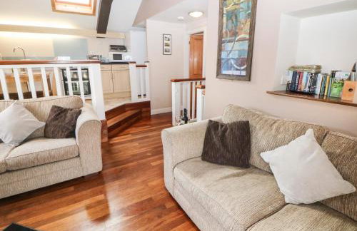 Horse Mill Lodge - Photo 2