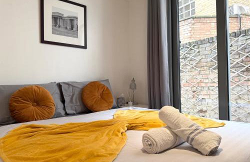 Central Brick Lane 2 Bedroom Flat - Private Patio - Foto 22