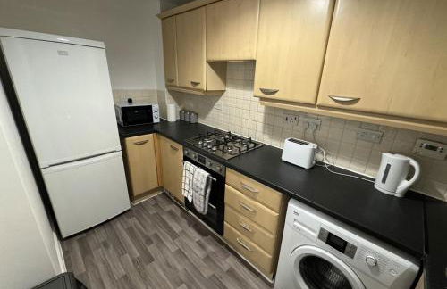 Modern TownHouse - 3 bed 2.5 bath 2 Private Gated Parking - Photo 11