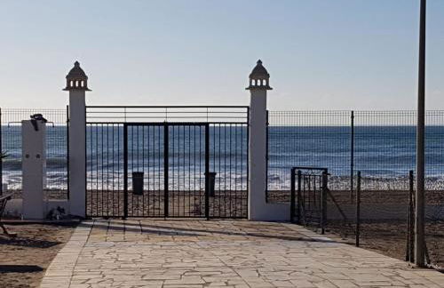 CASA BAJA EXTRAORDINARIA EN URBANIZACIÓN NATURISTA! - Foto 33