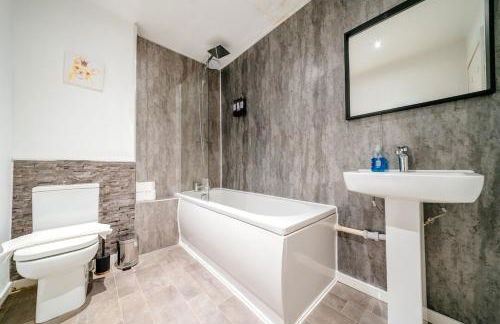 Bottom of Royal Mile 7 Beds Sleeps 12 3 Bthrooms - Photo 30