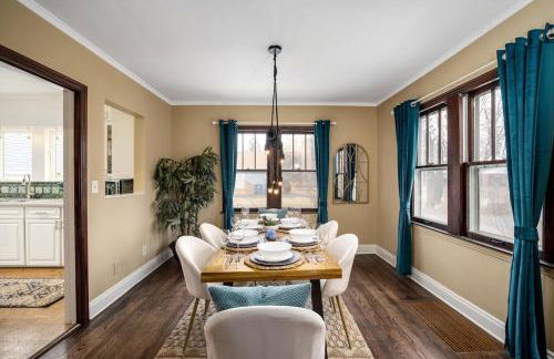 10 Mins To The Big House and Sleeps Up To 10 Guests - Foto 25