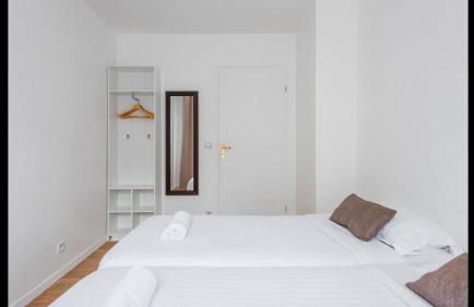 Disney, very spacious comfortable 3 bedrooms family apartment, 8 pers, wifi, NETFLIX - Foto 32