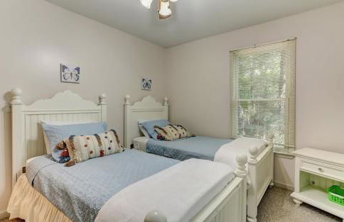 Deer View Retreat - Ramp to Home Wood-Burning Fireplace Netflix Ping Pong - Foto 23