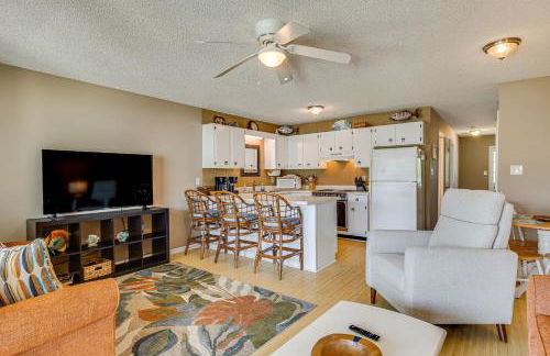 Emerald Isle Condo Near Beach with Screened Porch! - Foto 4