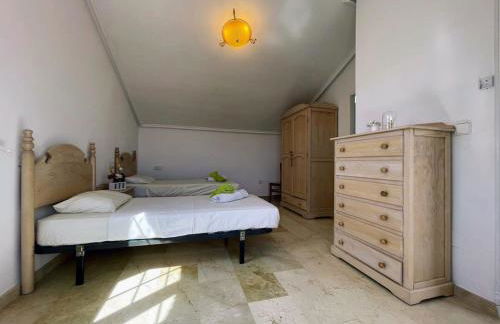 3 Bed Townhouse Overlooking Com Pool LD314 - Foto 16