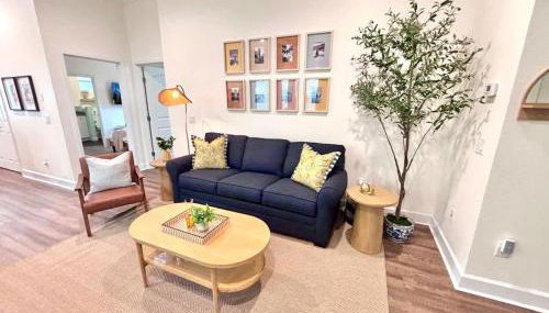 The Citrus Suite Near UF Shands Downtown - Photo 5