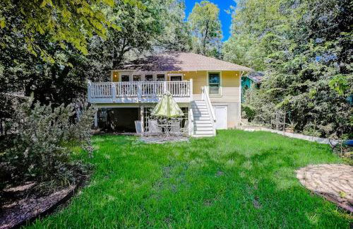 Quiet central home with enclosed yard, deck, grill, central AC, washer and dryer - Foto 33