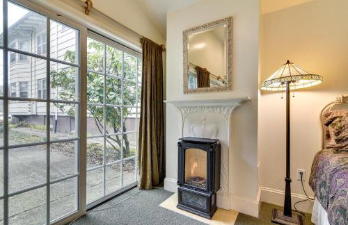 Cozy Portland Studio with Electric Fireplace - Foto 13