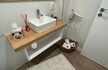 Apartamento Antonio with sea view,Torrevieja,50 m from Playa Acequion plus swimming pool - Foto 24