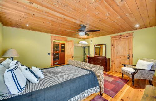 Luxurious Lakefront Paradise in Scottsboro with Dock - Foto 11