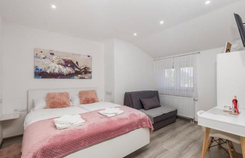 Amazing Home In Slunj With Wifi - Foto 34