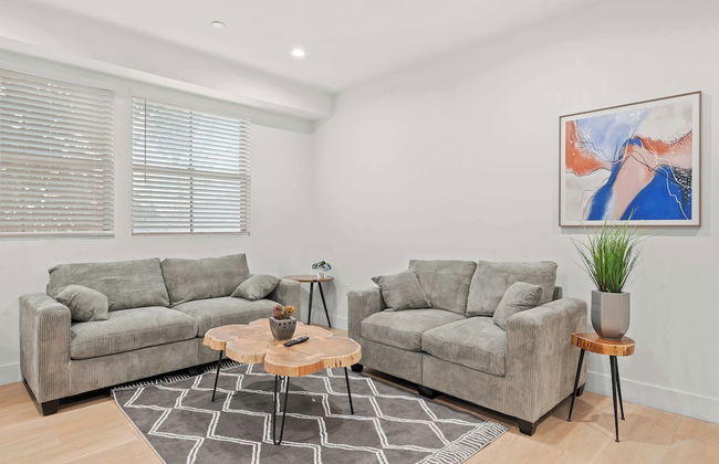 Not Affected by the Fire/modern 5BR Home With Parking, Near LA Attractions #4 - Foto 32