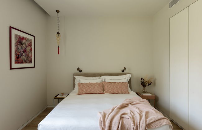 The Y House - Photo 8