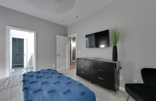 Modern Townhome Near Downtown walk to CWS! - Foto 20