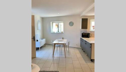 Appt 1 à 4 pers Cocoon,1,500 km sortie auto, 3 km Ctre Mâcon, PKG cour privée - Foto 5