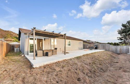 Hilltop Home Hot Tub BBQ Game Room Self Check-In - Foto 18