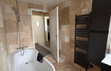 Gîte climatisé avec cour privée calme et vignobles 4 pers - Foto 14