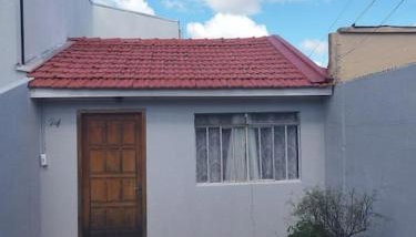 Casa central 74 com ótima localização - Foto 4