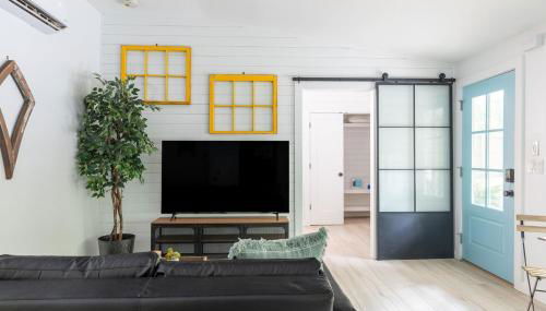 Tranquility Pond Cottage, Relax, Fish and Unwind - Foto 3