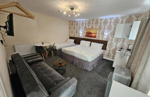 The Green Light House Studio 24 - Free Private Parking - Foto 46