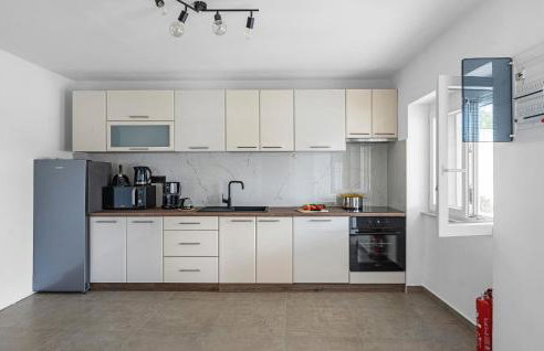 Lovely Home In Plastovo With Sauna - Photo 6