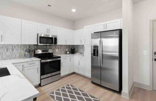 Luxe Living 5 Min From Downtown - Foto 22