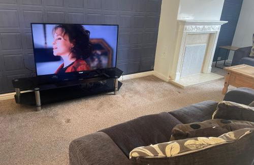 4 Bedroom House - Sleeps 6 - Garden Bbq Parking - Foto 22