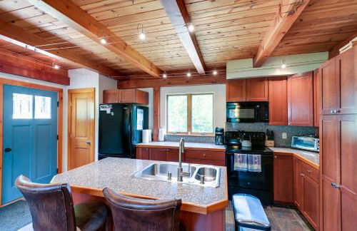 Waterfront Deer Isle Retreat with Fire Pit! - Foto 9