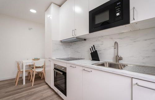 HostWise - Modern Flat with a Suite - Foto 59