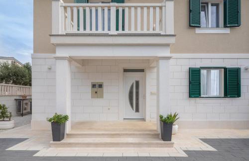 Villa Authentica with Heated Pool - Foto 46