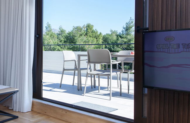 Marousi Modern Green Oasis with Balcony - Foto 26