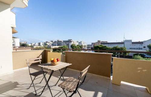 Trani with view - roomy apartment with balconies - Foto 24