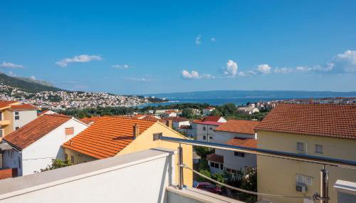 Sunny Apartments - Photo 2