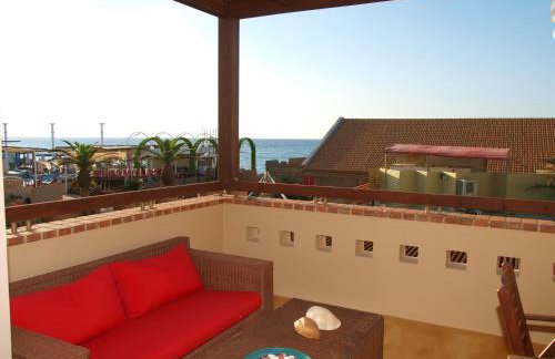 Mylos Hotel Apartments - Photo 40
