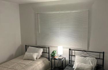 Spacious Fully Furnished 3BR Fully Fenced Home - Foto 16