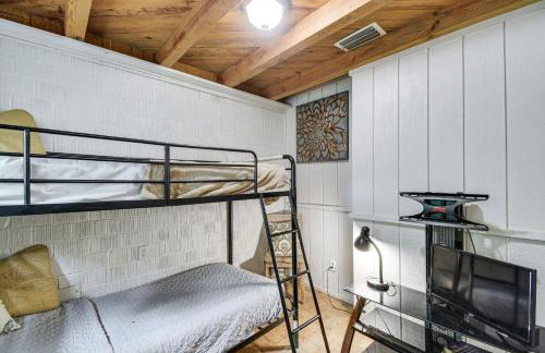 Riverfront Anglers Cabin in Fairhope with Deck! - Foto 15