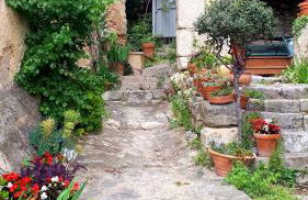 LA GARDE ADHEMAR, L'escalier Médiéval - Foto 46