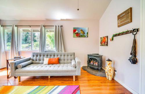 Rainforest Stay with Hot Tub Less Than 3 Mi to Natl Park! - Foto 6