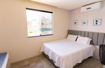 Casa com Wi-Fi, Piscina e Garagem a 550m da Praia - Foto 23